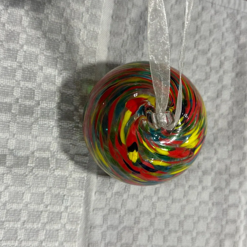 Hand Blown Art Glass Friendship Ball Christmas Ornament Multicolor Swirl EUC‎